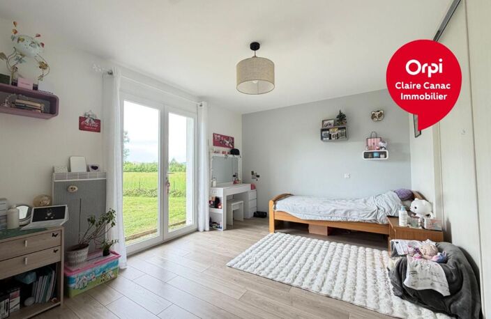 Maison familiale de plain-pied – 6 chambres, jardin arboré et environnement paisible — photo 4