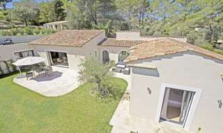 Maison 5 Pièces 250 m² à louer à Valbonne (06560)