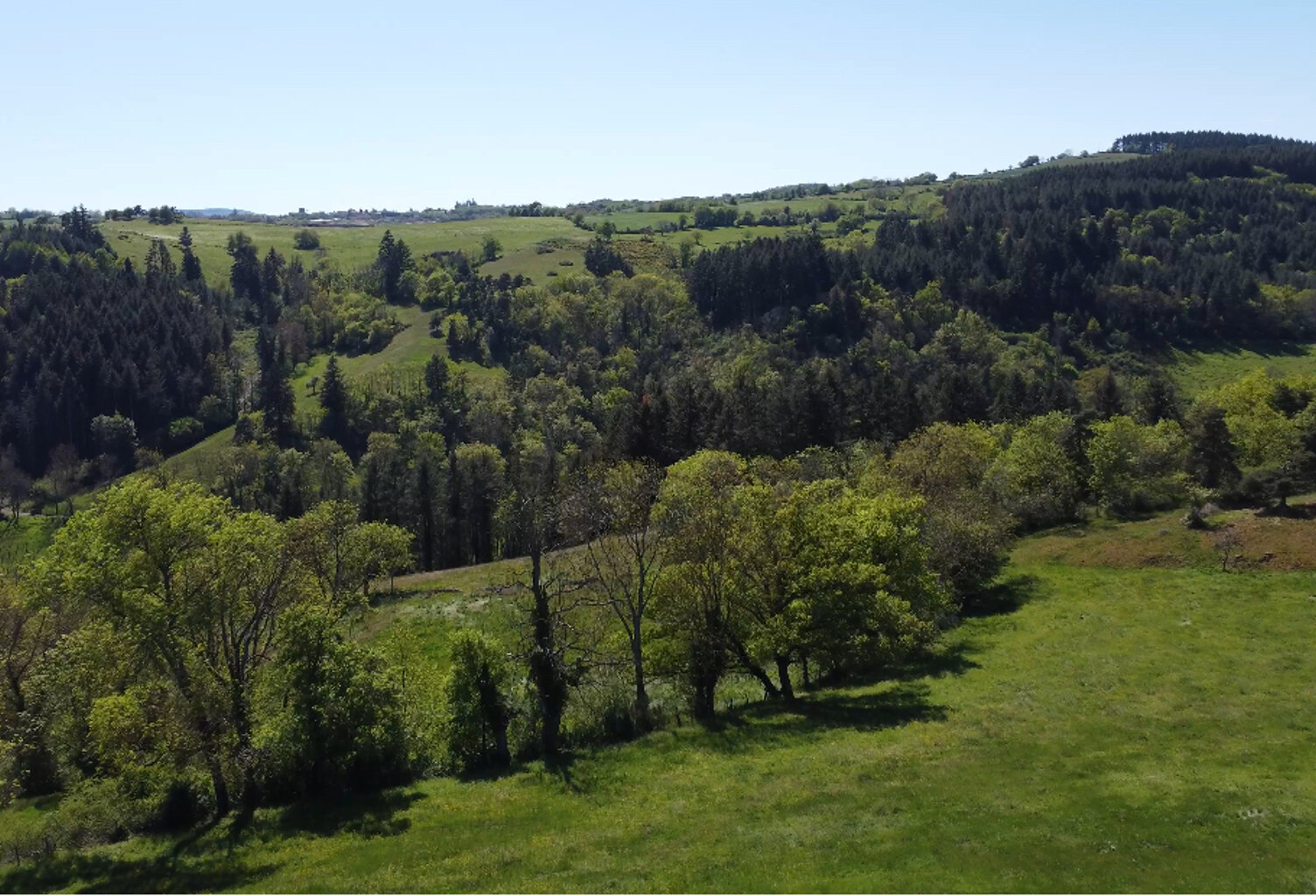 Corps de ferme  Bully avec une maison d'habitation de 107 m² rénovée — photo 1