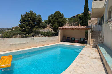 Maison 6 pièces 2200 €