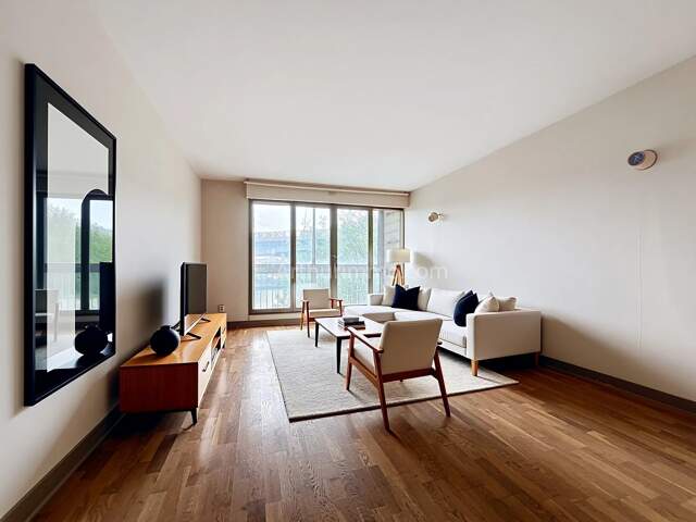 Appartement 3 pièces avec balcon — photo du bien