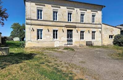 Maison familiale en pierre joliment rénovée avec piscine — photo du bien