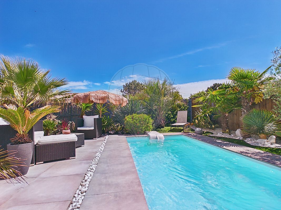 Villa / Maison  T4 à vendre Mathes (Les) 17570