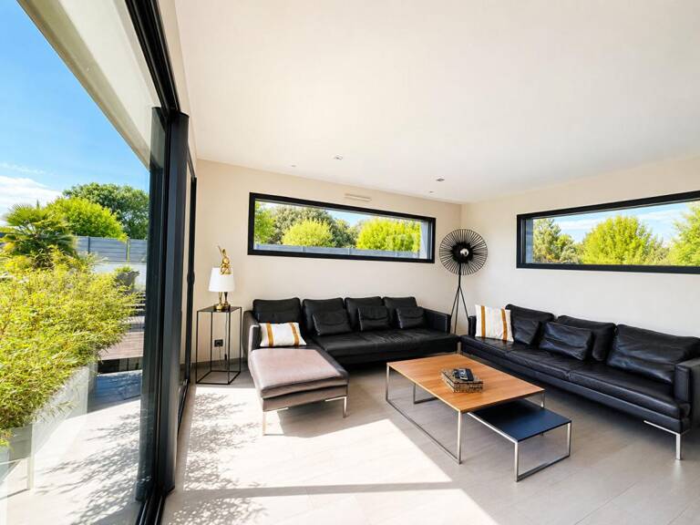 Belle contemporaine avec piscine- 196 m2 - 5 chbres- 4 SDB — photo 1