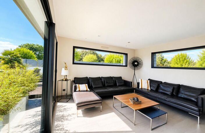 Belle contemporaine avec piscine- 196 m2 - 5 chbres- 4 SDB — photo 2