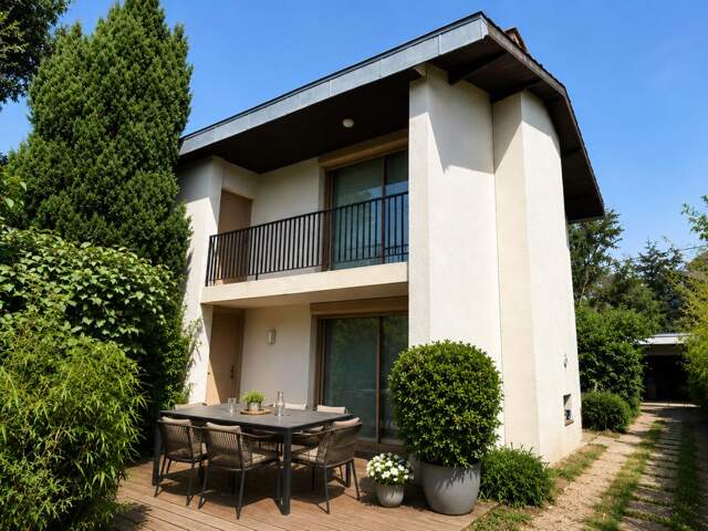 LE BOUSCAT - Maison familiale 4 chambres avec jardin, piscine chauffée et garage — photo du bien