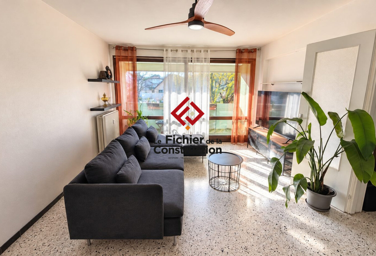 T5 de 101 m² avec balcon, stationnement et vue sur jardin — photo 1