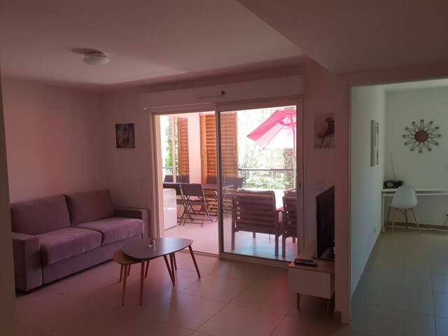 À VENDRE ? Superbe F2 avec terrasse ? Triangle d'Or — photo du bien