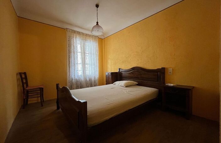 Maison de ville 13 pièces de 190 m2 dans le centre de Prats De Mollo La Preste — photo 3
