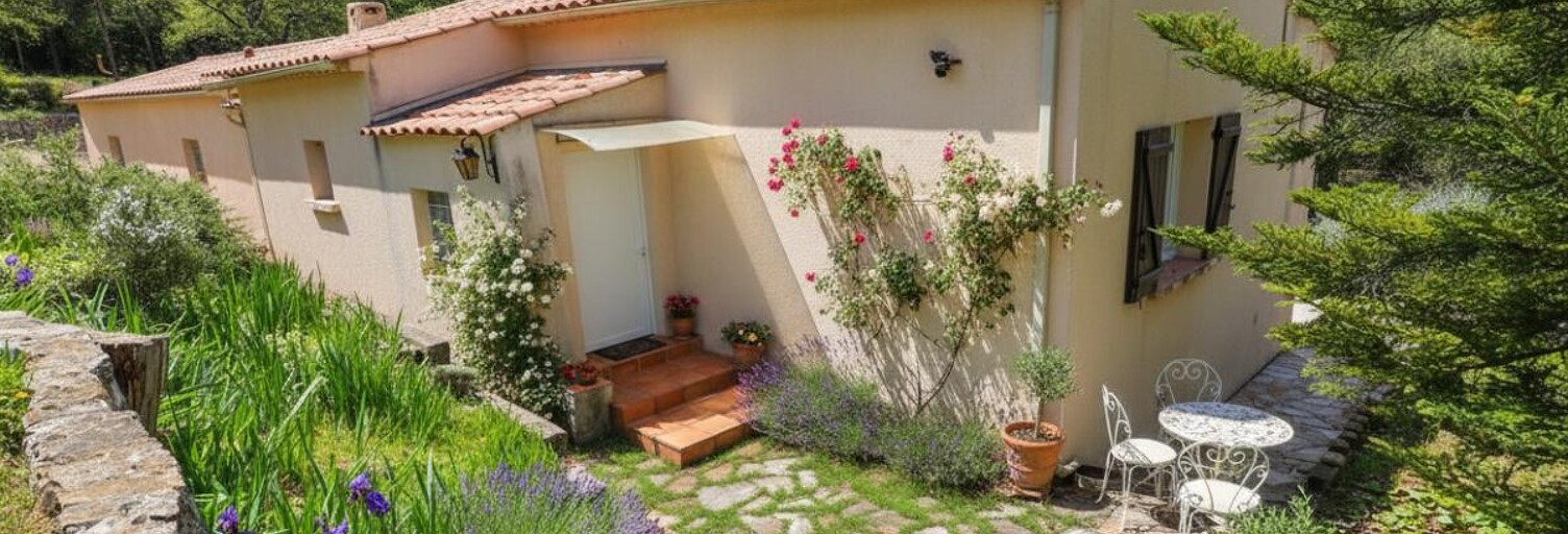 Maison 6 Pièces 120 m² à vendre à Esparron-de-Verdon (04800)
