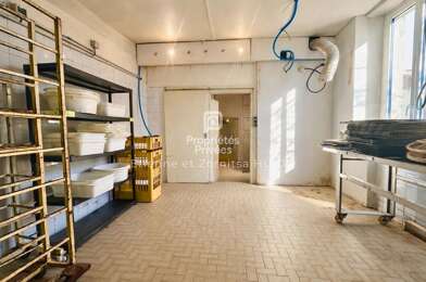Immeuble  97000 €