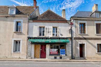 Immeuble  84500 €