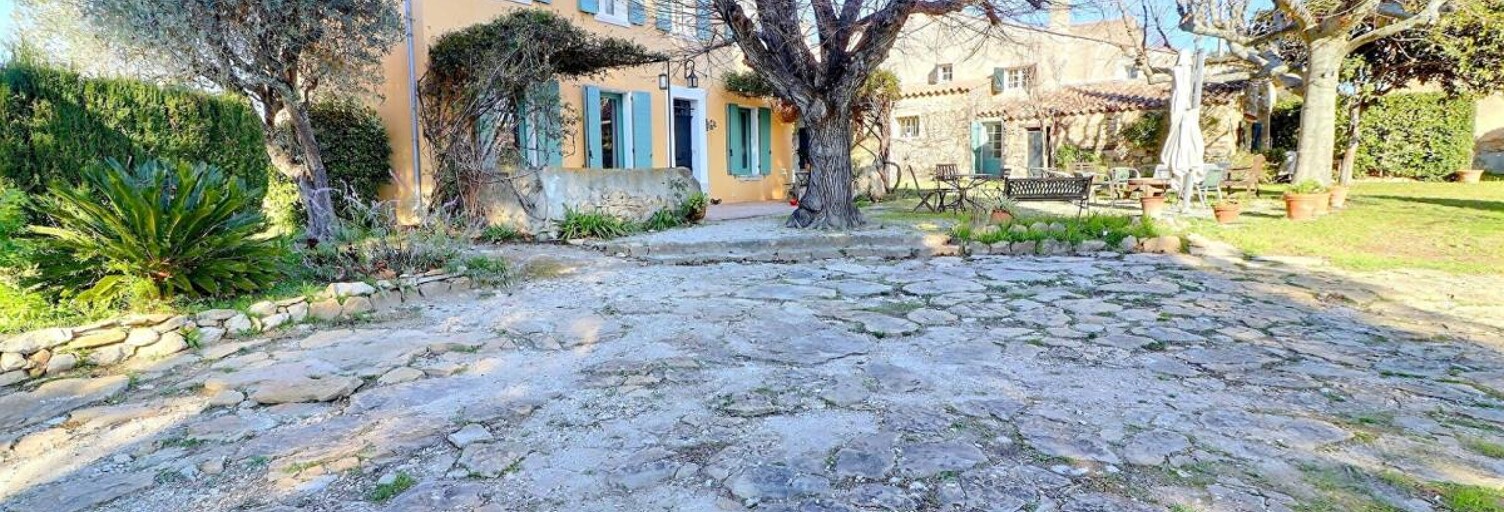Maison 14 Pièces 230 m² à vendre à Le Castellet (83330)