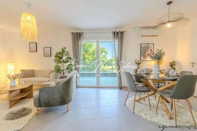 Appartement 4 pièces 242000 €