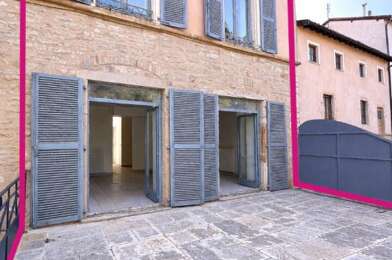 Appartement 4 pièces 240000 €