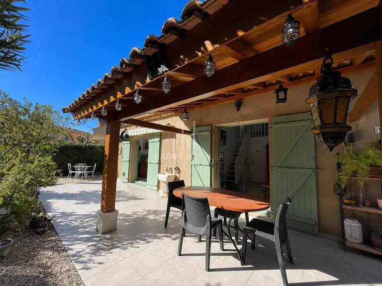 Jolie villa dans résidence sécurisée avec piscine — photo 1