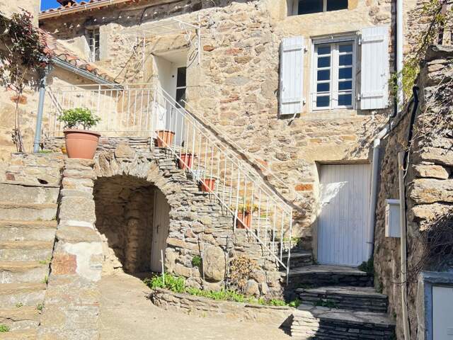 Maison en pierre, terrains non-attenant — photo du bien