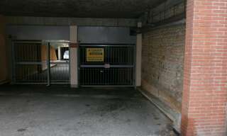 Garage   m² à louer à Toulouse (31500)