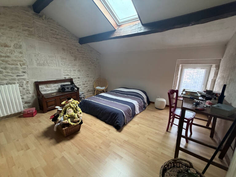 Charmante maison de 145 m2 avec terrain de 1000 m2 à Benet — photo 1