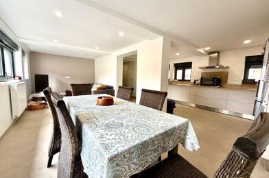 Appartement 4 pièces 173250 €