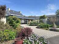 Maison avec 3 gîtes et espaces bien-être (piscine, sauna, hammam) à Lannilis. Double garage, double carport et jardin — photo 3