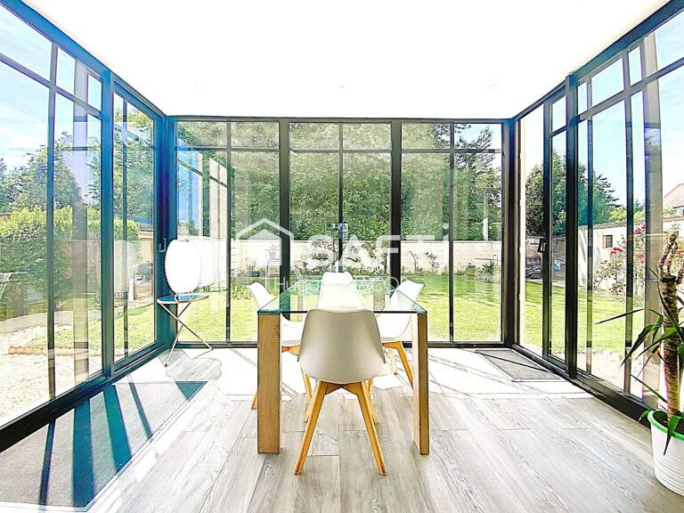 Maison rénovée avec 4 chambres garage et dépendances — photo 1