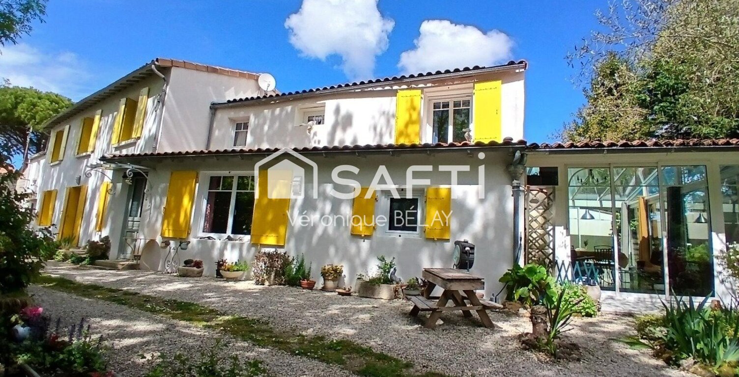 Magnifique maison en pierre sur la commune St Romain de Benet — photo 1