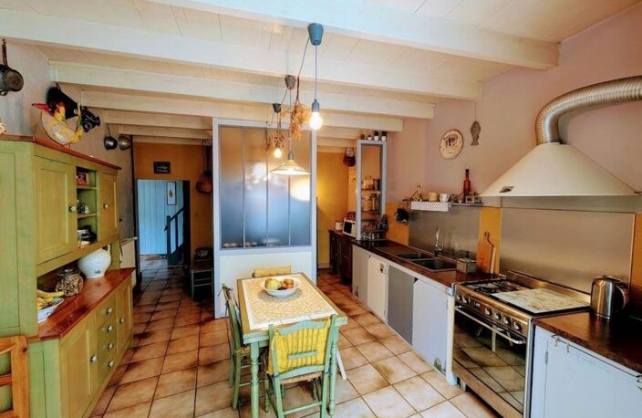 Magnifique maison en pierre sur la commune St Romain de Benet — photo 4