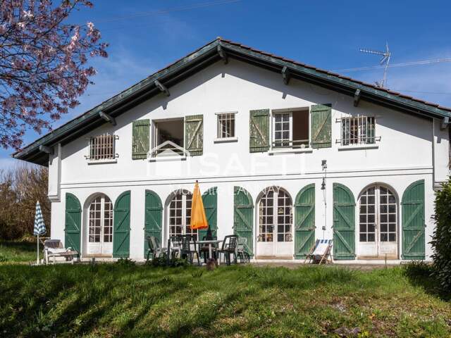 Maison familiale de plain pied à fort potentiel — photo du bien