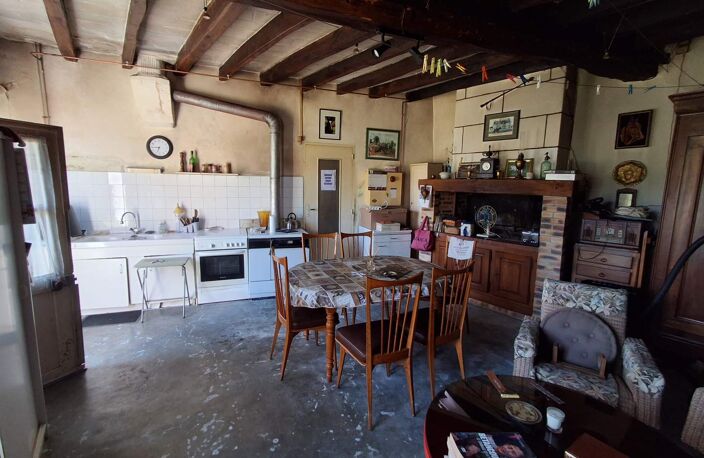 Vente maison 5 pièces 109 m² Céré-la-Ronde (37460) — photo 4
