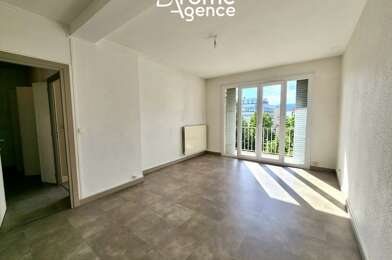 Appartement 2 pièces 555 €