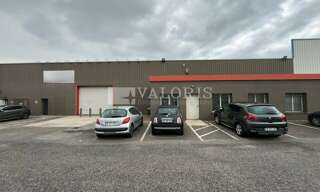 Commerce  433 m² à louer à Vitrolles (13127)