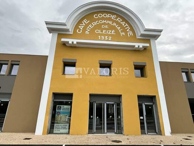 LOCAL COMMERCIAL à LOUER — photo du bien