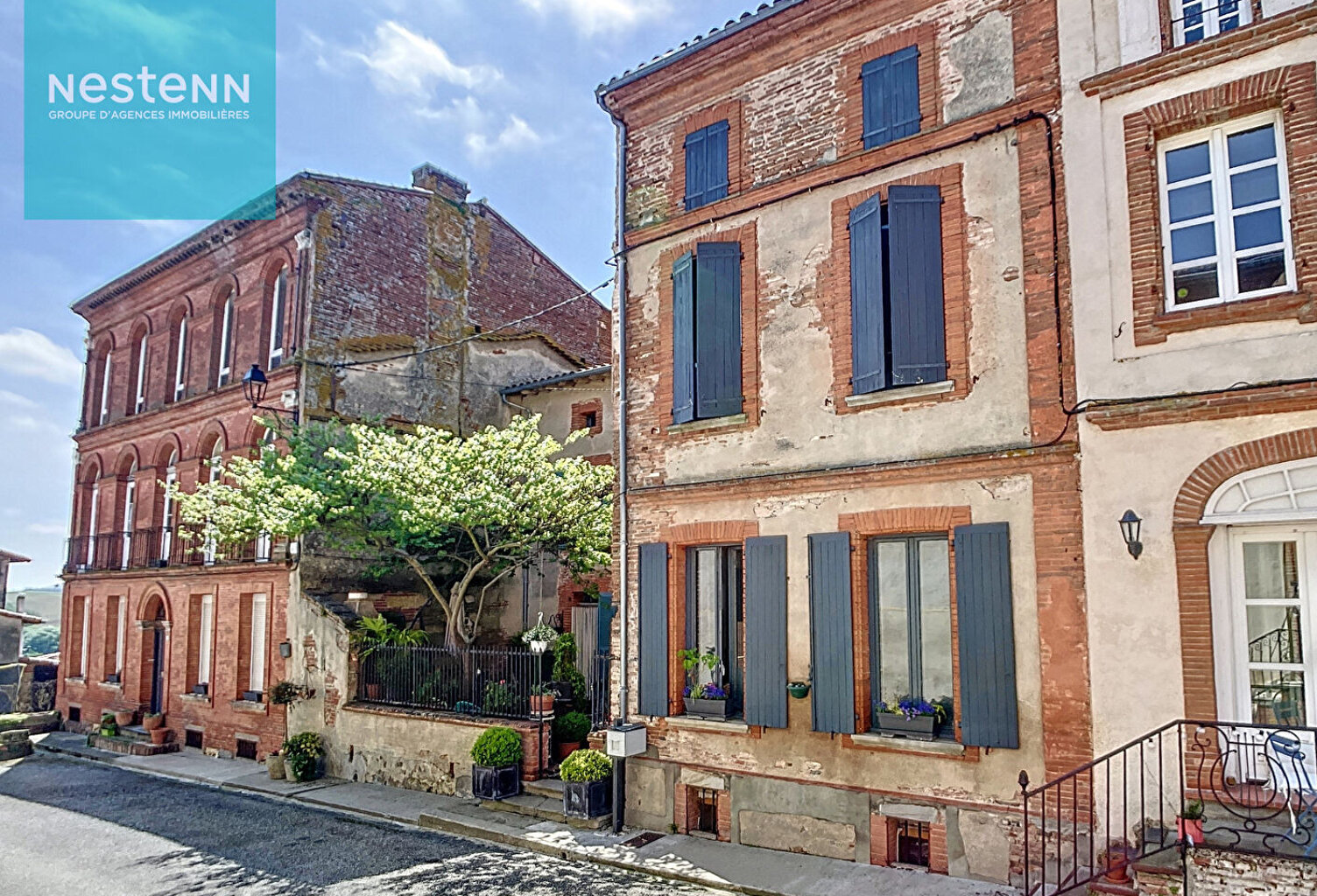 A vendre maison de village de 190m² habitable, cours, jardin, garage, 10 min de Nailloux — photo 1