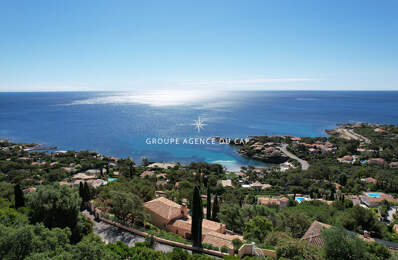 A VENDRE VILLA 'BEAUMONT' 4 CHAMBRES 2 APPARTEMENTS PISCINE PARKINGS AUX ISSAMBRES — photo du bien