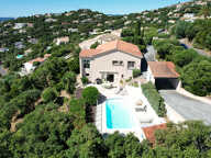 A VENDRE VILLA 'BEAUMONT' 4 CHAMBRES 2 APPARTEMENTS PISCINE PARKINGS AUX ISSAMBRES — photo 3