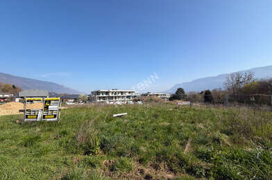 Terrain  220000 €