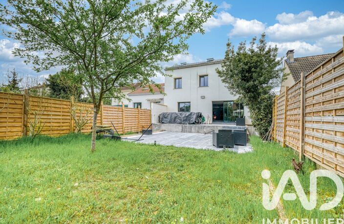 Vente Maison/villa 10 pièces — photo 2
