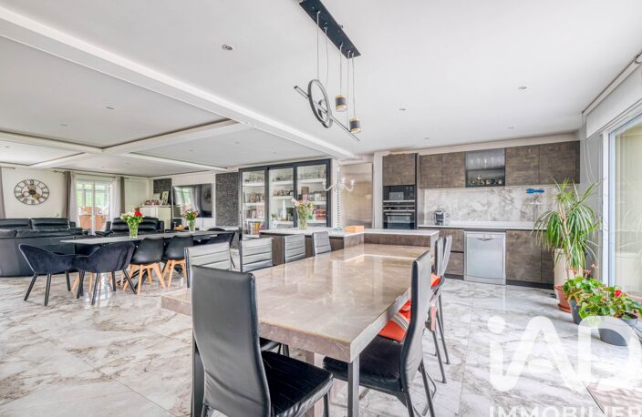 Vente Maison/villa 10 pièces — photo 4