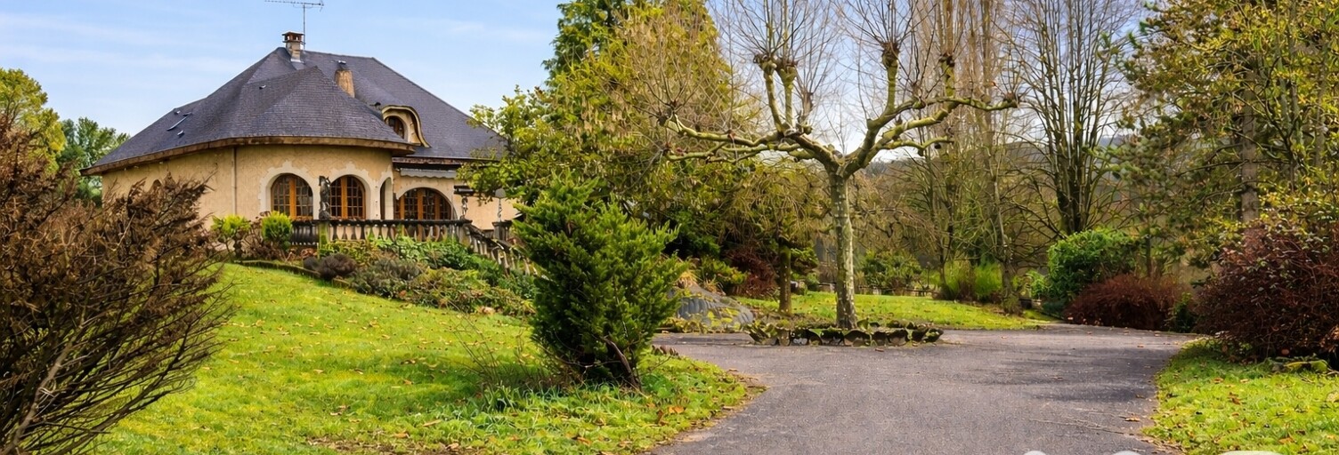Maison 8 Pièces 198 m² à vendre à Les Abrets en Dauphiné (38490)