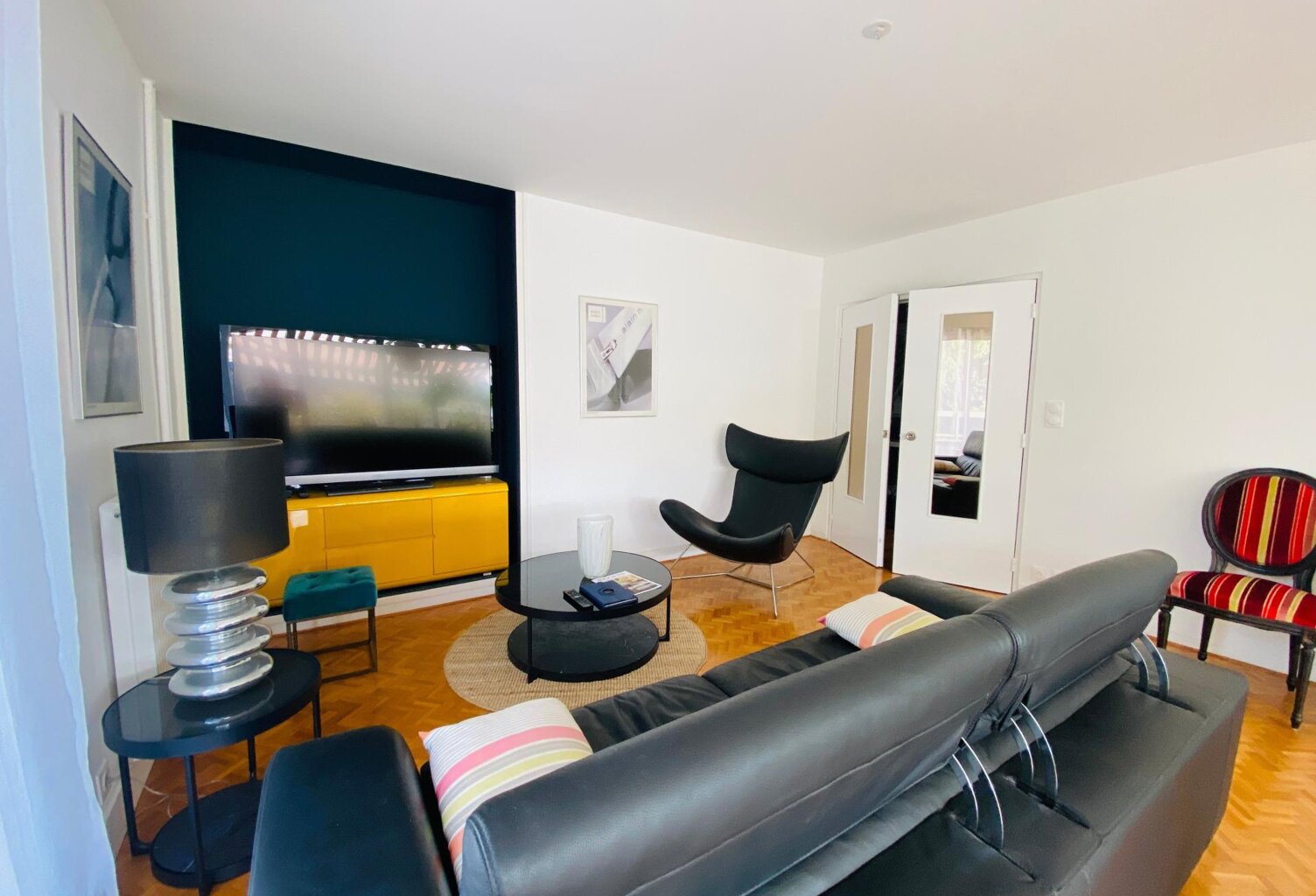 BARRIERE DU MEDOC / T3 TRAVERSANT 85m2 LUMINEUX RENOVE, BELLES PRESTATIONS / RESIDENCE VERDOYANTE / CAVE ET PARKING EN SOUS SOL ! — photo 1