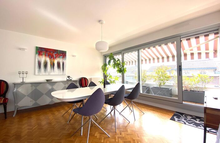 BARRIERE DU MEDOC / T3 TRAVERSANT 85m2 LUMINEUX RENOVE, BELLES PRESTATIONS / RESIDENCE VERDOYANTE / CAVE ET PARKING EN SOUS SOL ! — photo 5