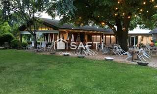 Commerce  400 m² à vendre à Saint-Aigulin (17360)