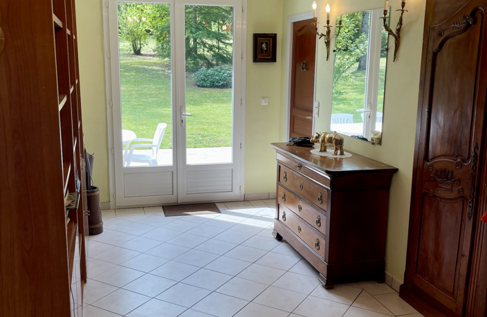 Vente Maison/villa 10 pièces — photo 2