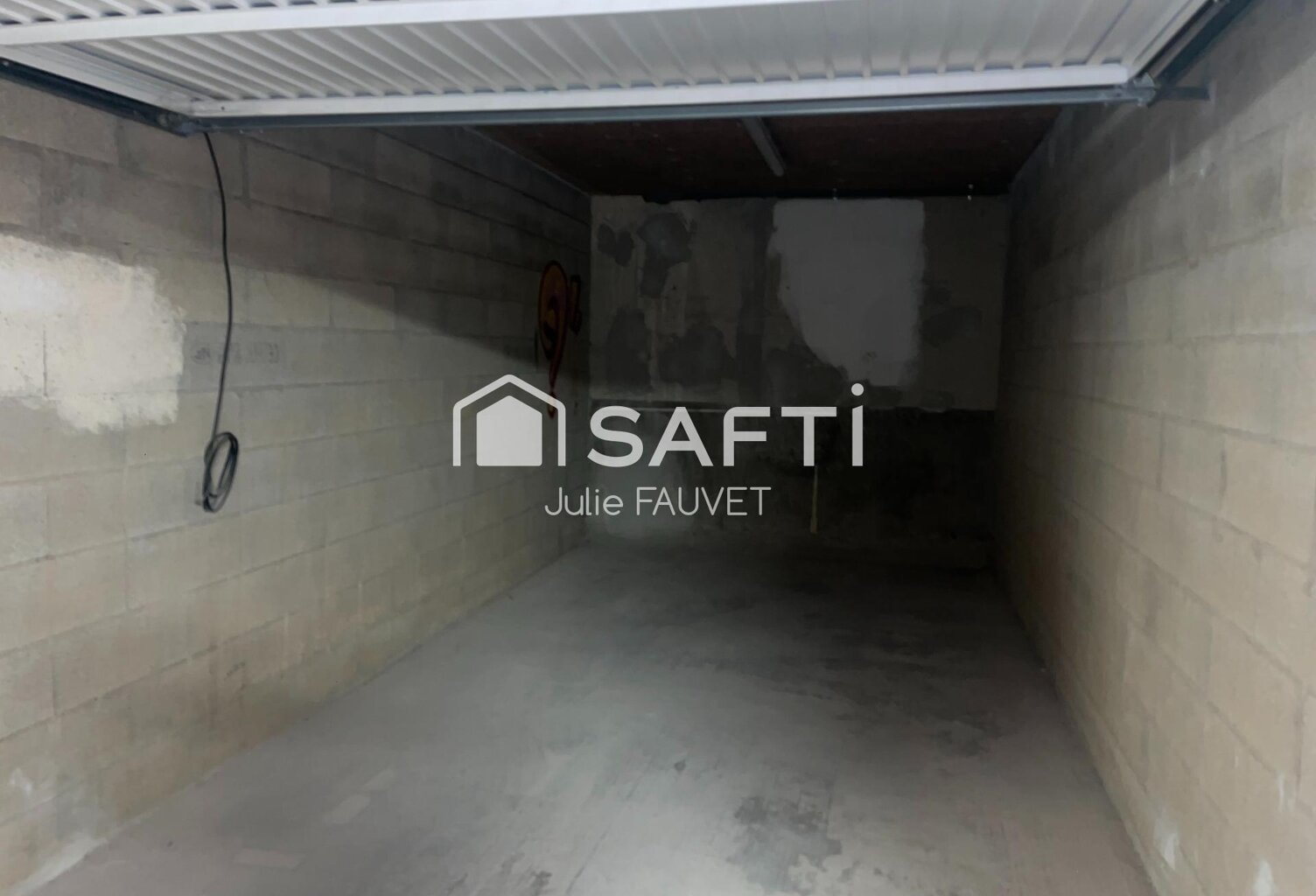 Grand box Fréjus — photo 1