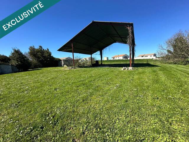 Terrain constructible — photo du bien