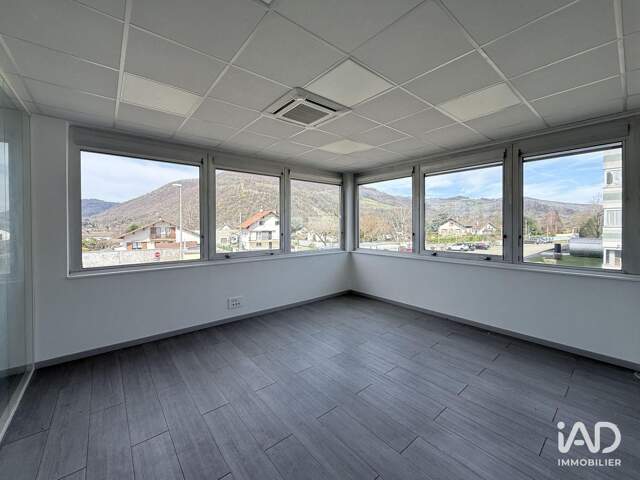Vente Local d'activités 799 m&sup2; — photo du bien