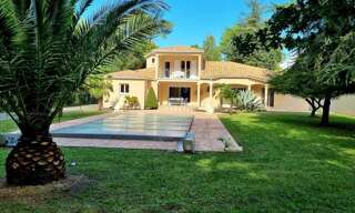 Maison 9 Pièces 265 m² à vendre à La Tremblade (17390)