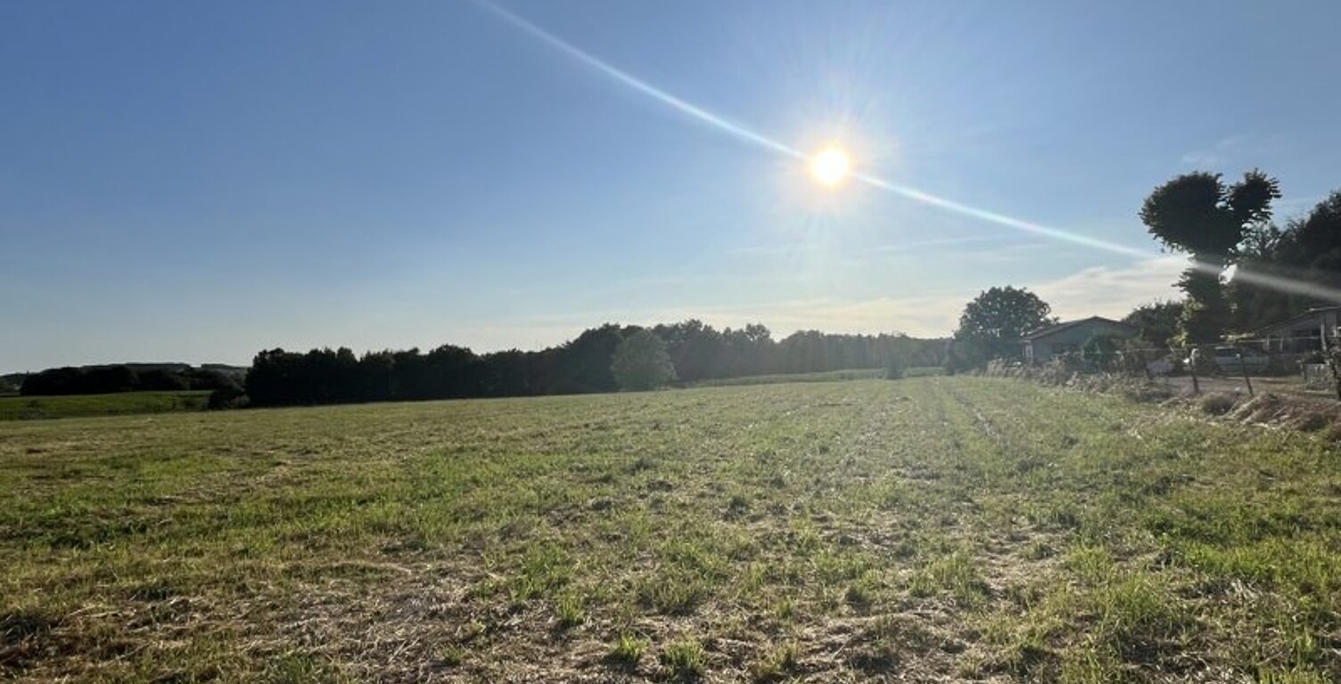 Terrain à bâtir de 0 pièces principales — photo 1