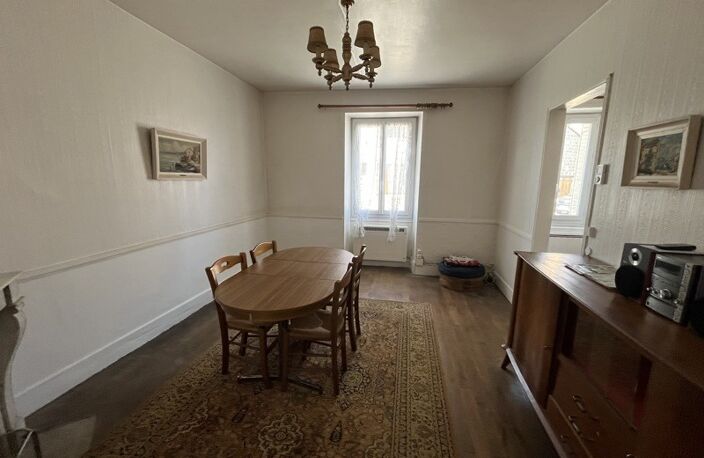 Maison de bourg de 12 pièces principales — photo 3